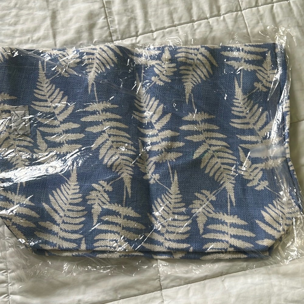 Rockflower Paper Jute Beach Bag
